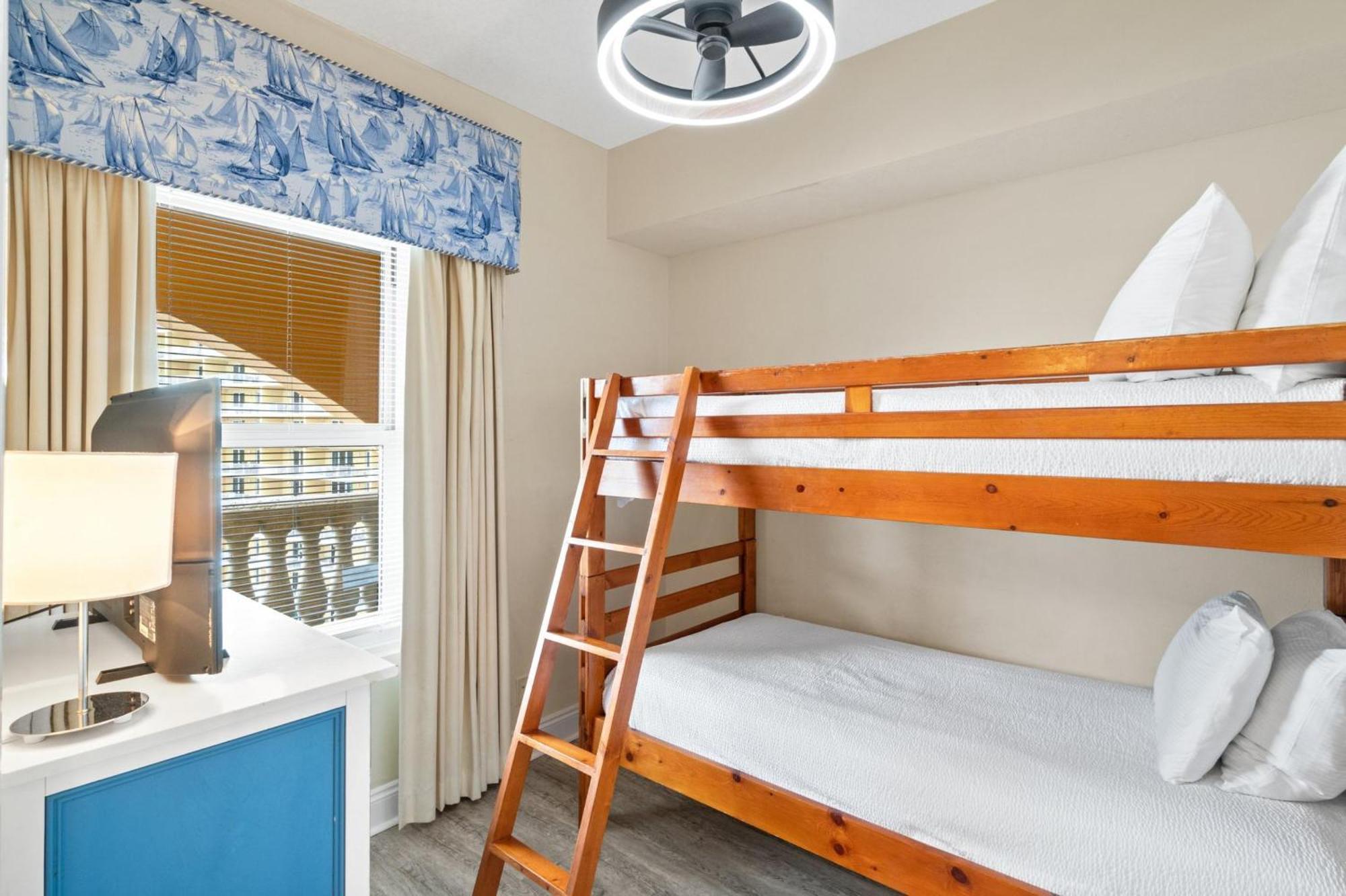 Calypso Beach Resort Panama City Beach Rum bild